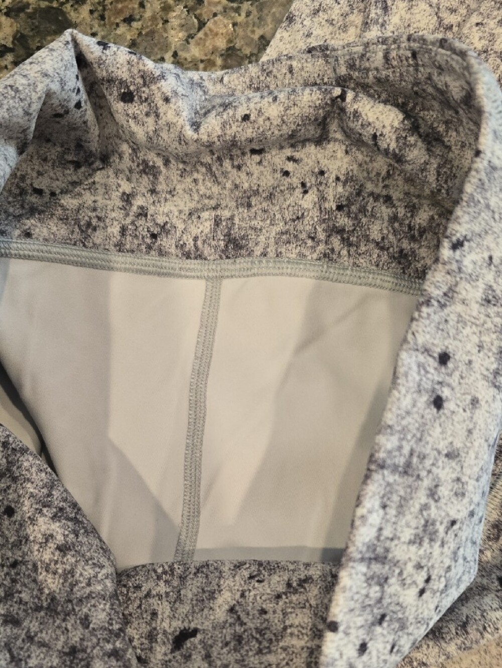 Lululemon Wunder Under Hi-Rise 7/8 Tight in Antiqued Alpine White Multi & Black - Picture 5 of 7